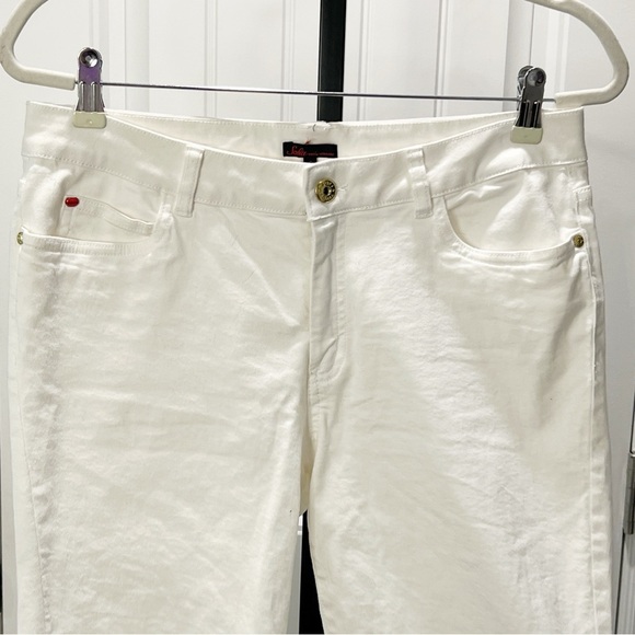 Sofia Vegara Shorts Denim White Bermuda Size 8 Five Pocket Stretch - Picture 2 of 11
